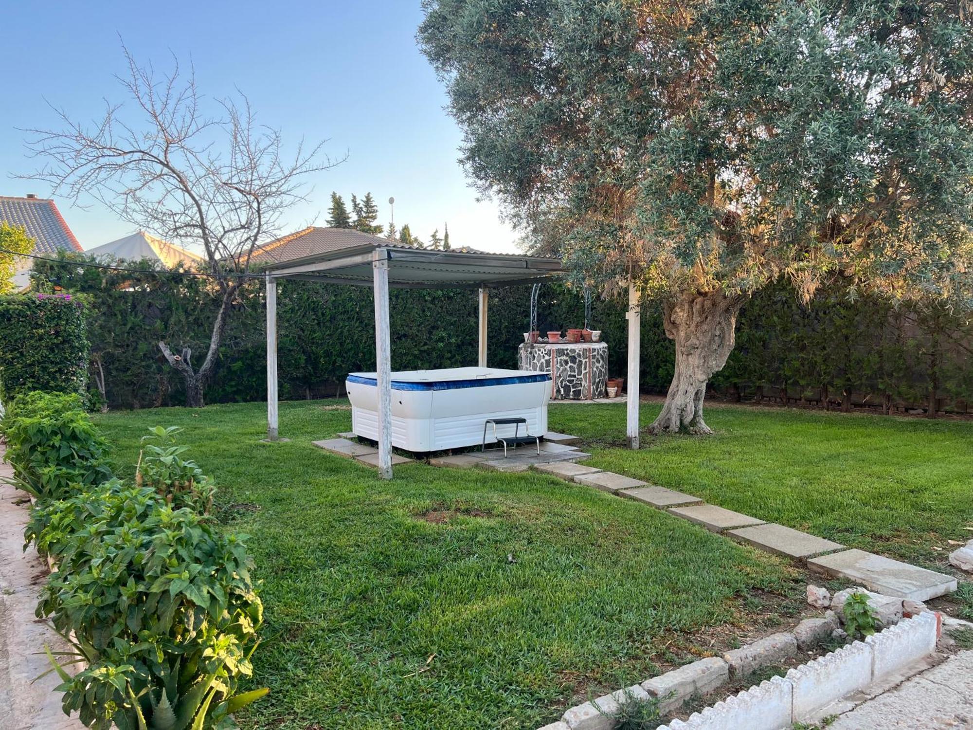 Chalet Piscina Jakuzzi Sevilla Hacienda de Tarazona Εξωτερικό φωτογραφία
